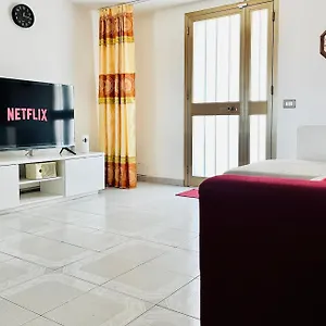  Apartment Domus Aurea - Intero Ed Indipendente Con Giardino Italy