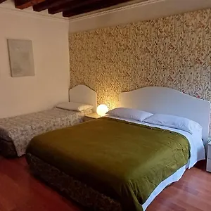  Apartment La Bella - Entire Private Italy